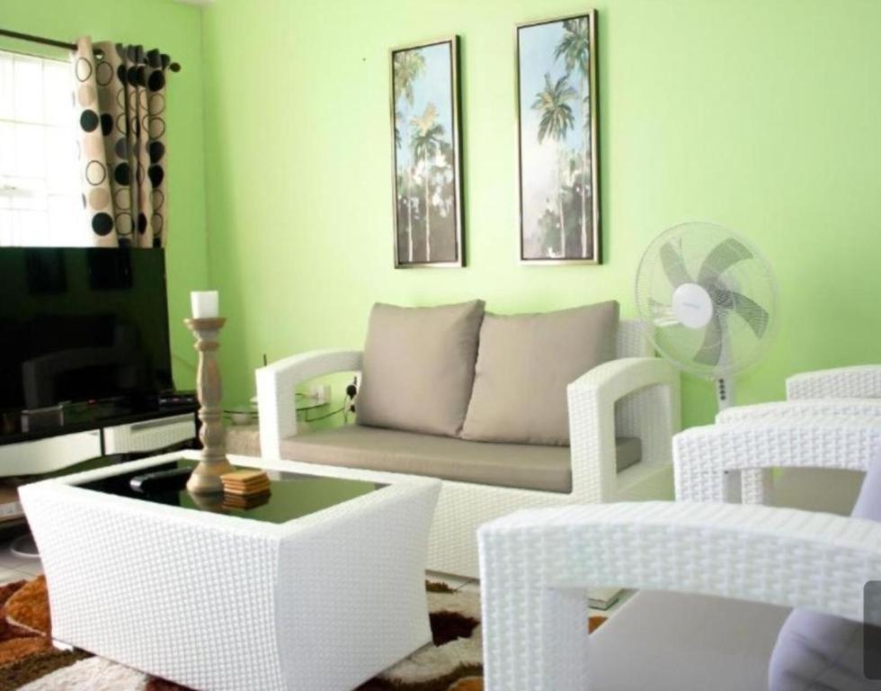 Silver View Apartments St. George's Bagian luar foto