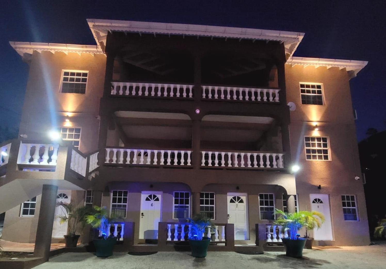 Silver View Apartments St. George's Bagian luar foto