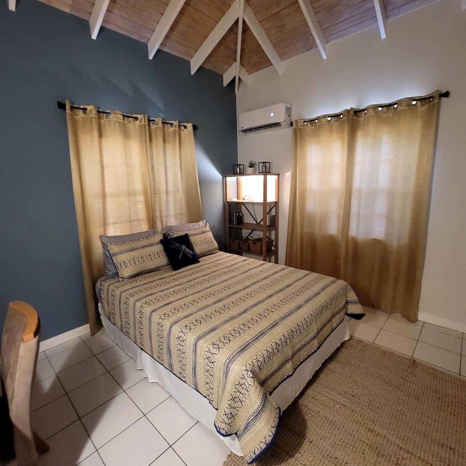 Silver View Apartments St. George's Bagian luar foto