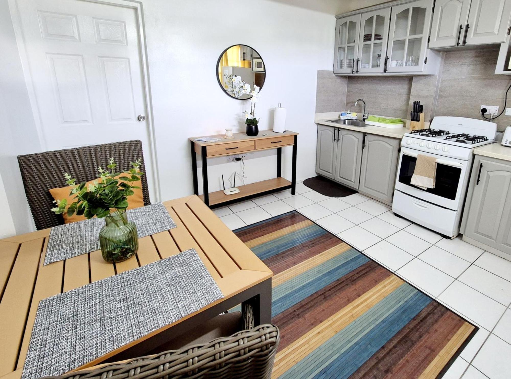 Silver View Apartments St. George's Bagian luar foto